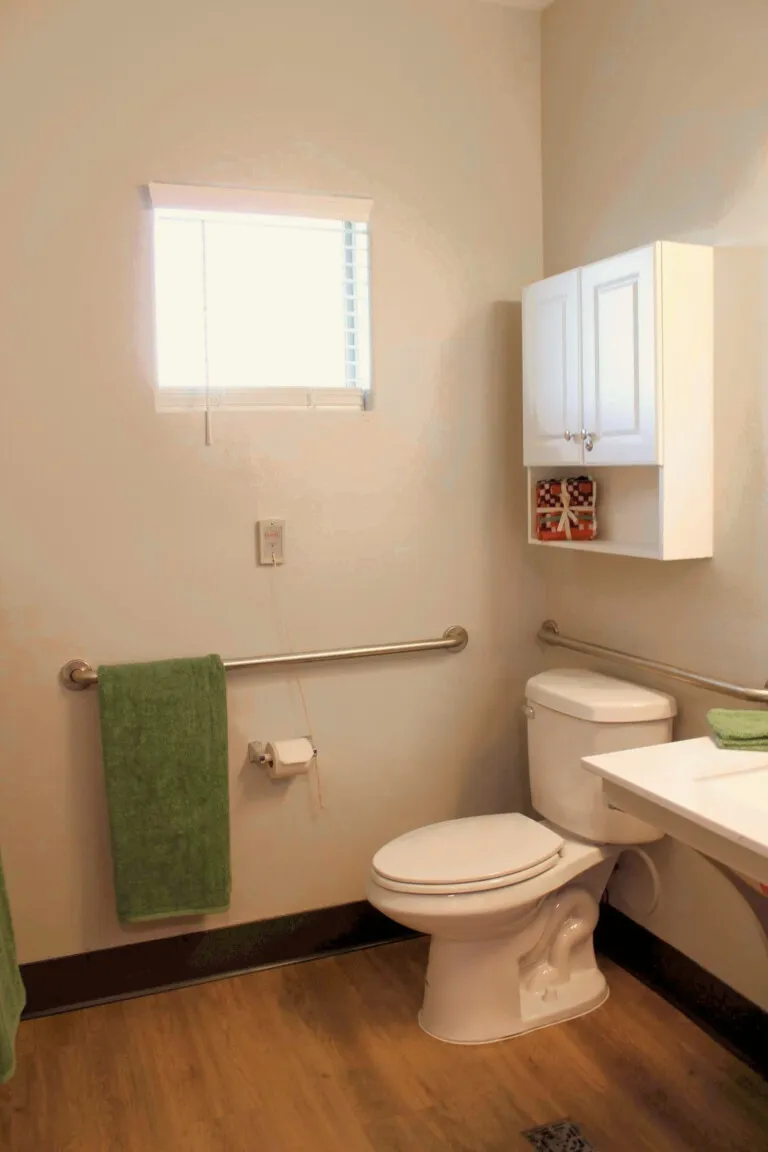 Accessible bathroom at Barton House